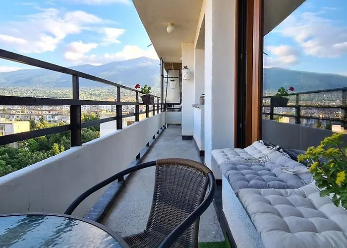 Panoramic And Spacious Flat Near The Centre ソフィア