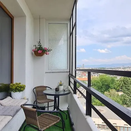 Cozy 1bd Flat - Panoramic Mountain View Balcony By Flat Mаnager *